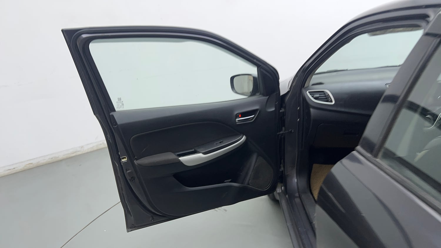 Used 2016 Maruti Suzuki Baleno Delta 1.2 Petrol Manual interior LEFT FRONT DOOR OPEN VIEW