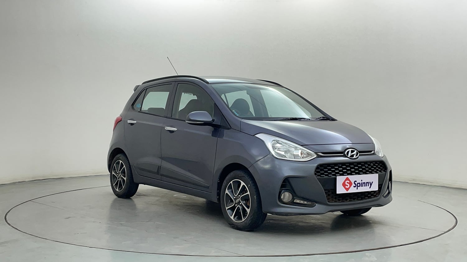 Used 2019 Hyundai Grand i10 Asta 1.2 Kappa VTVT Petrol Manual exterior RIGHT FRONT CORNER VIEW