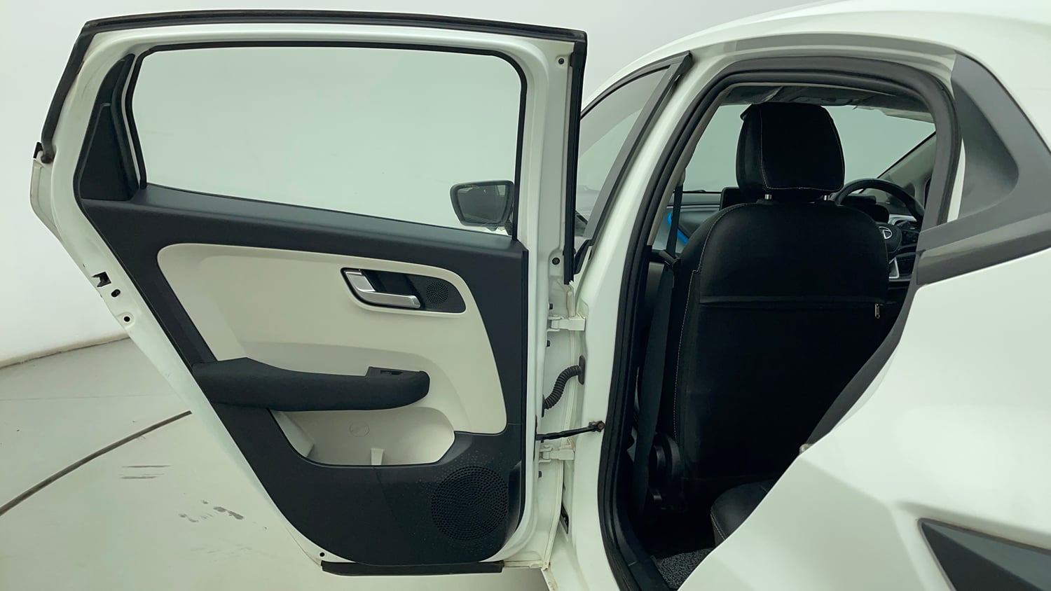 Used 2023 Tata Altroz XZA Petrol Petrol Automatic interior LEFT REAR DOOR OPEN VIEW