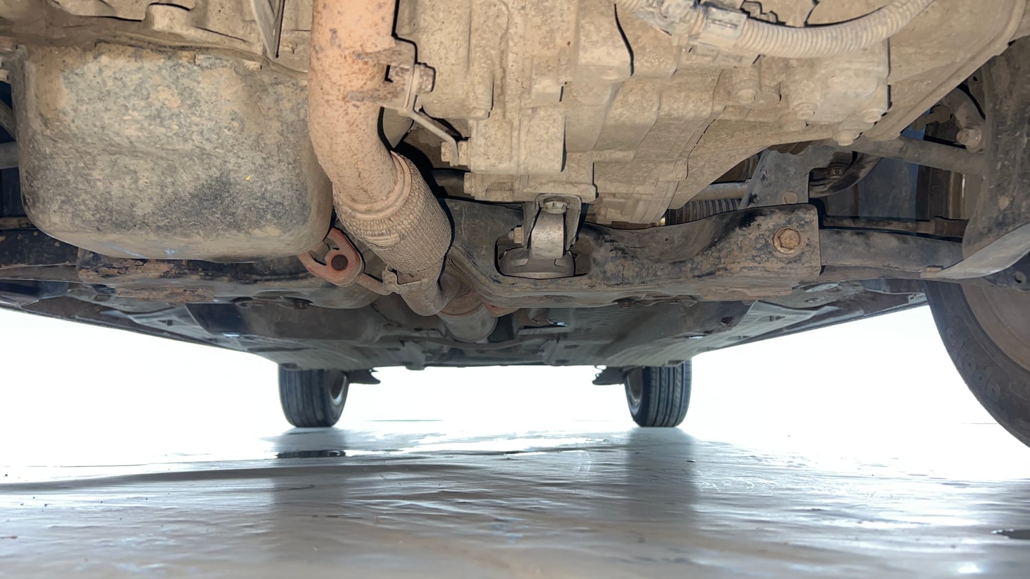 Used 2013 Volkswagen Polo Highline1.2L (P) Petrol Manual extra FRONT LEFT UNDERBODY VIEW