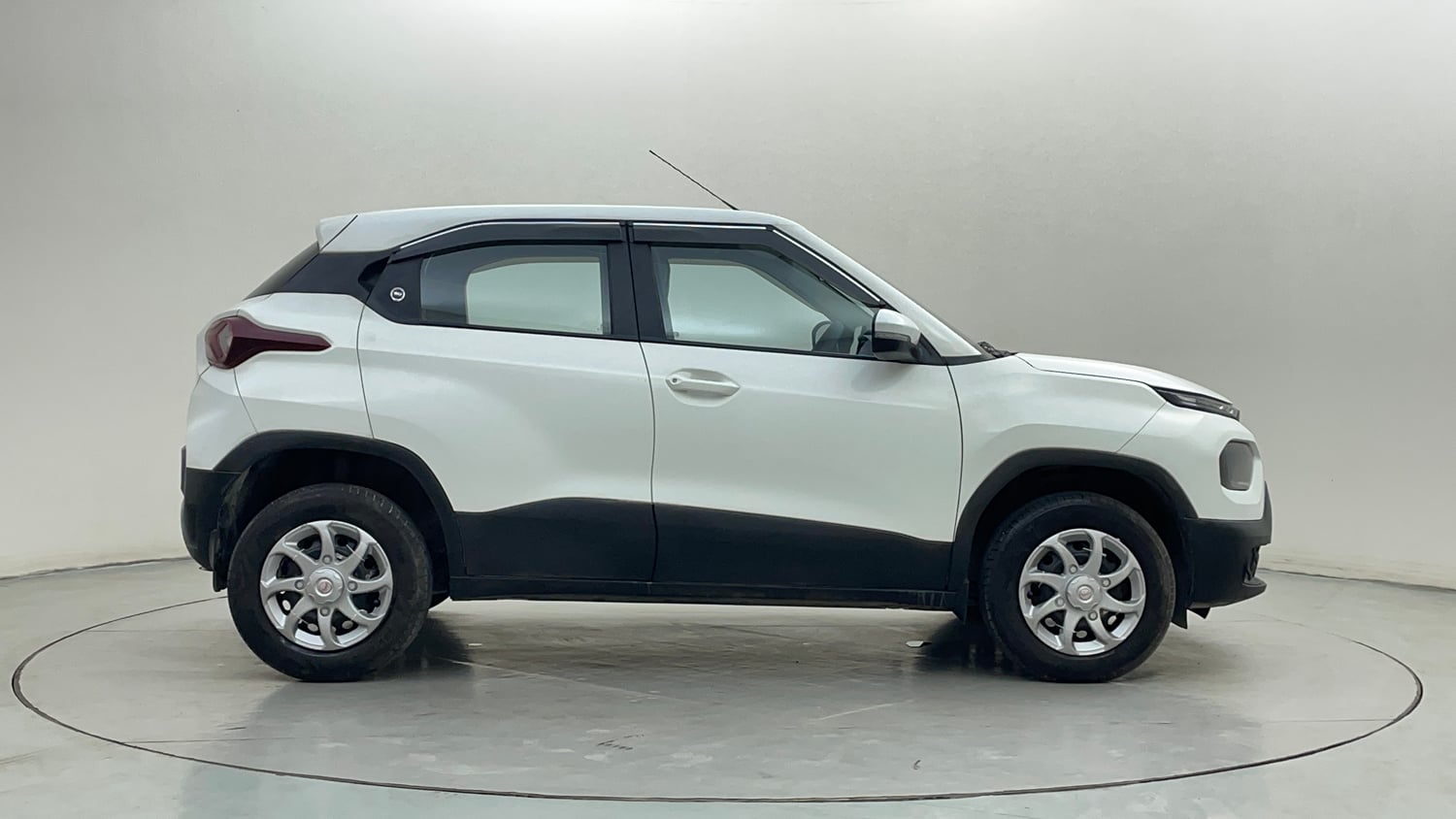 Used 2023 Tata Punch Adventure MT Petrol Manual exterior RIGHT SIDE VIEW
