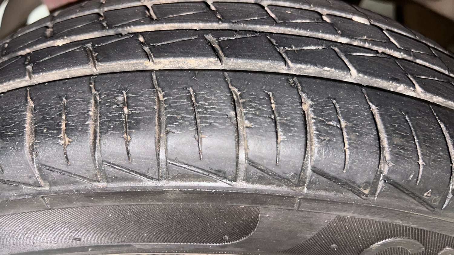 Used 2020 Maruti Suzuki Alto 800 Vxi Plus Petrol Manual tyres RIGHT REAR TYRE TREAD VIEW
