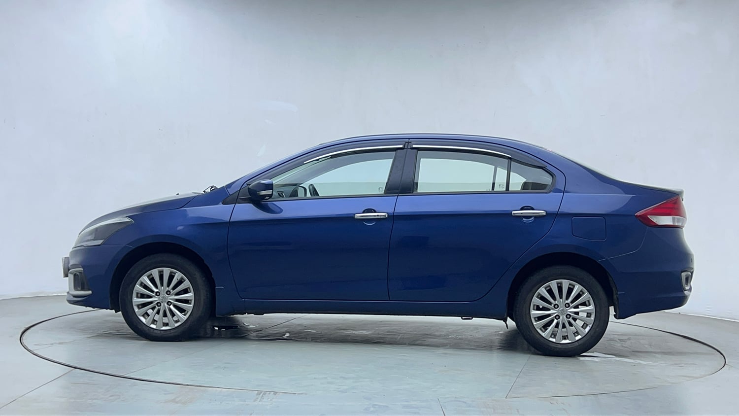 Used 2021 Maruti Suzuki Ciaz Zeta 1.5 AT Petrol Automatic exterior LEFT SIDE VIEW
