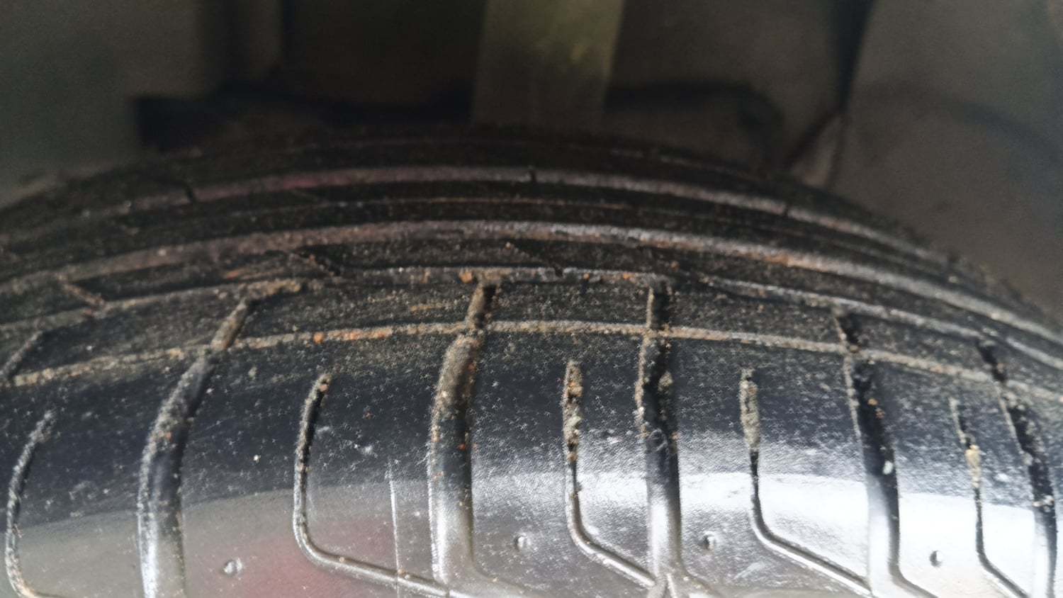 Used 2018 Tata Nexon XZ Plus Diesel Dual Tone Diesel Manual tyres LEFT FRONT TYRE TREAD VIEW