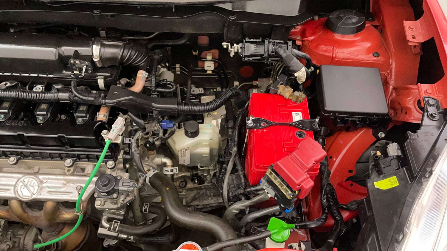 Used 2022 Maruti Suzuki Swift VXi AMT Petrol Automatic engine ENGINE LEFT SIDE VIEW