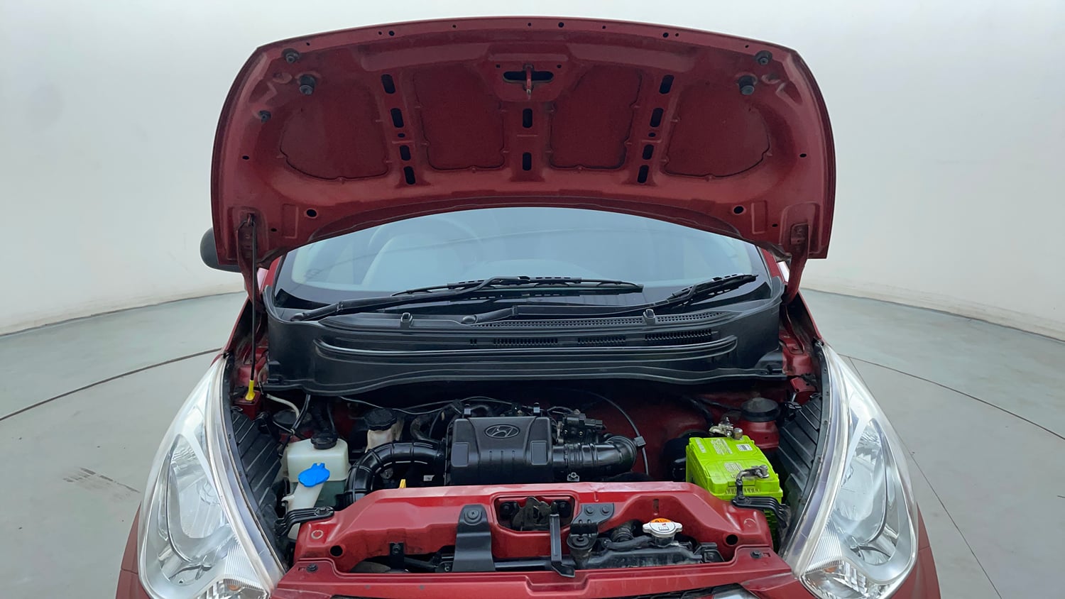 Used 2014 Hyundai Eon Era + Petrol Manual engine ENGINE & BONNET OPEN FRONT VIEW