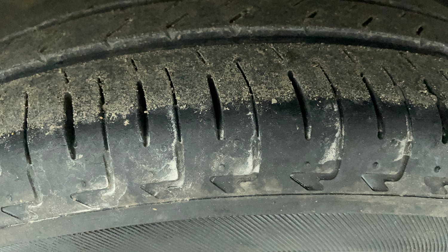 Used 2017 Maruti Suzuki Ignis Zeta 1.2 MT Petrol Manual tyres RIGHT REAR TYRE TREAD VIEW