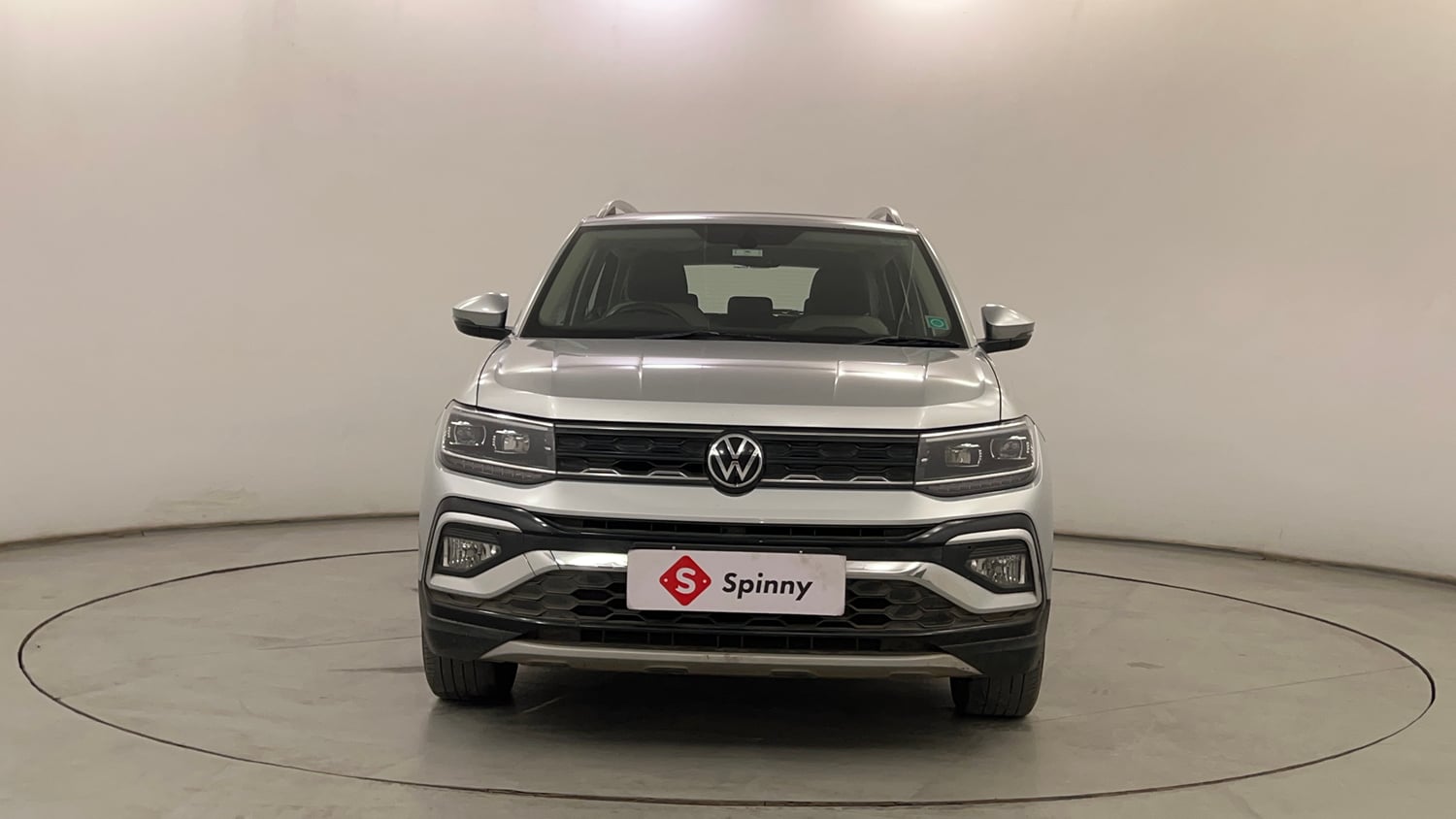 Used 2024 Volkswagen Taigun Topline 1.0 TSI AT Petrol Automatic exterior FRONT VIEW