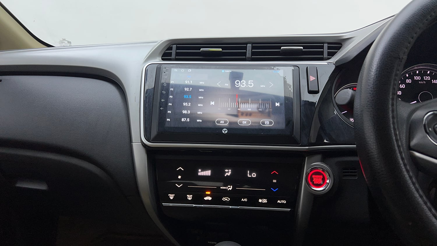 Used 2018 Honda City V CVT Petrol Petrol Automatic top_features Integrated (in-dash) music system