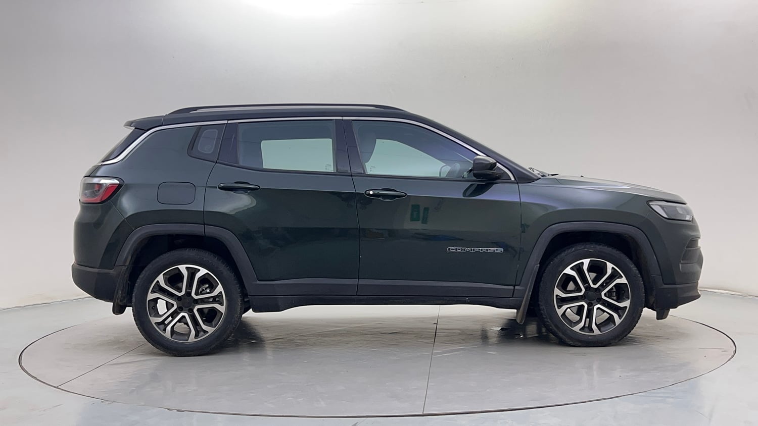 Used 2023 Jeep Compass Limited (O) 2.0 Diesel Diesel Manual exterior RIGHT SIDE VIEW