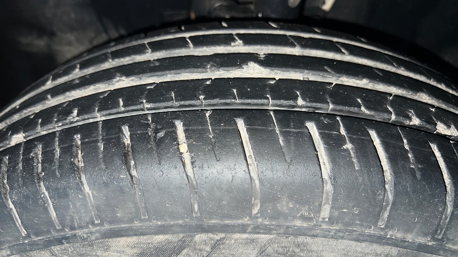 Used 2022 Tata Punch Adventure MT Petrol Manual tyres LEFT FRONT TYRE TREAD VIEW