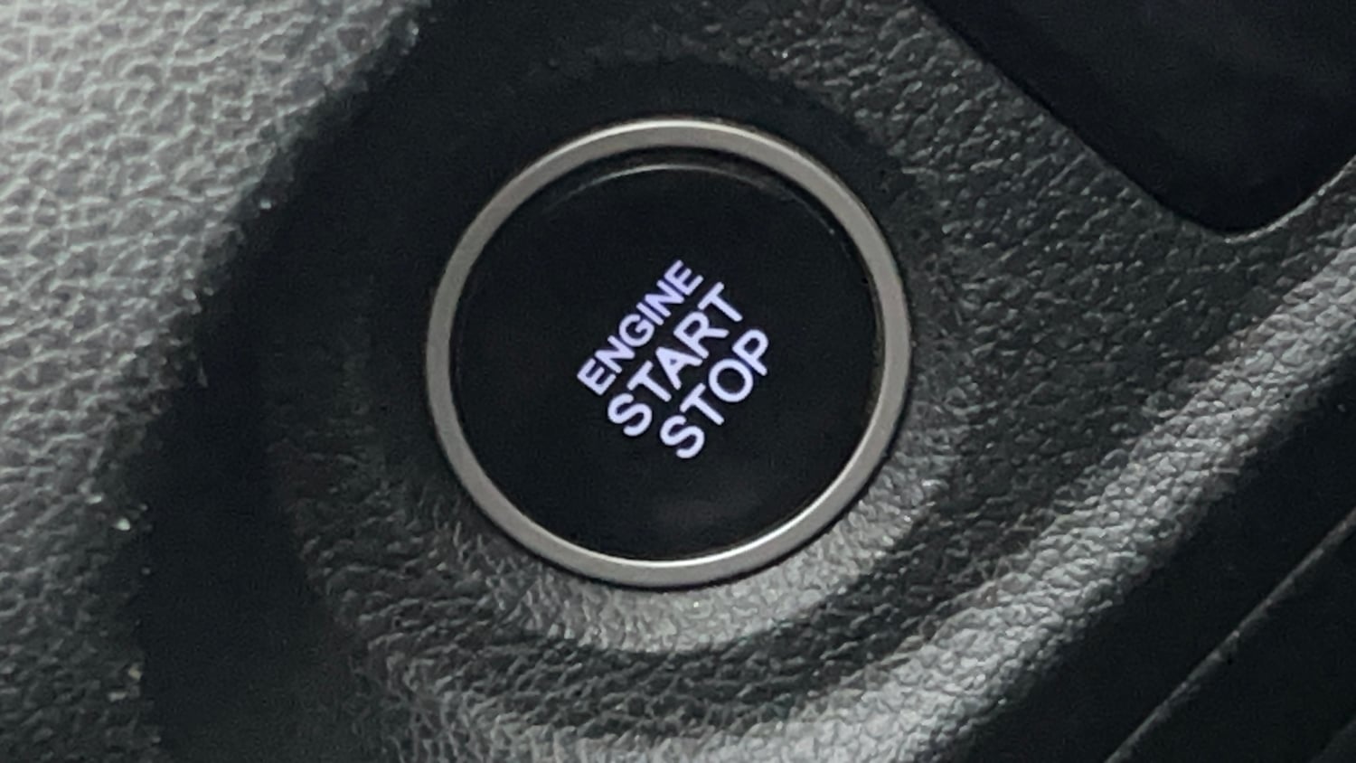 Used 2020 Hyundai Creta SX 1.5 Petrol IVT Petrol Automatic top_features Keyless start