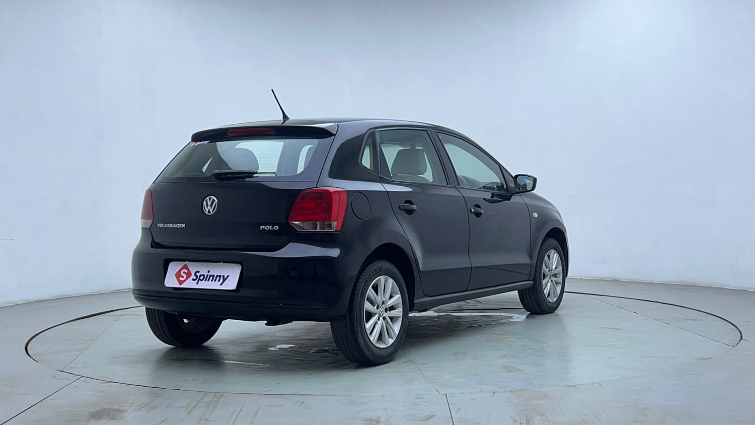 Used 2013 Volkswagen Polo Highline1.2L (P) Petrol Manual exterior RIGHT REAR CORNER VIEW