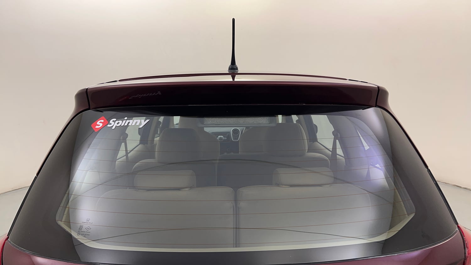Used 2014 Honda Mobilio S Petrol Petrol Manual exterior BACK WINDSHIELD VIEW