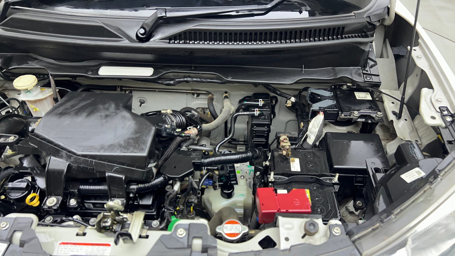 Used 2023 Maruti Suzuki S-Presso VXi Plus (O) AMT Petrol Automatic engine ENGINE LEFT SIDE VIEW