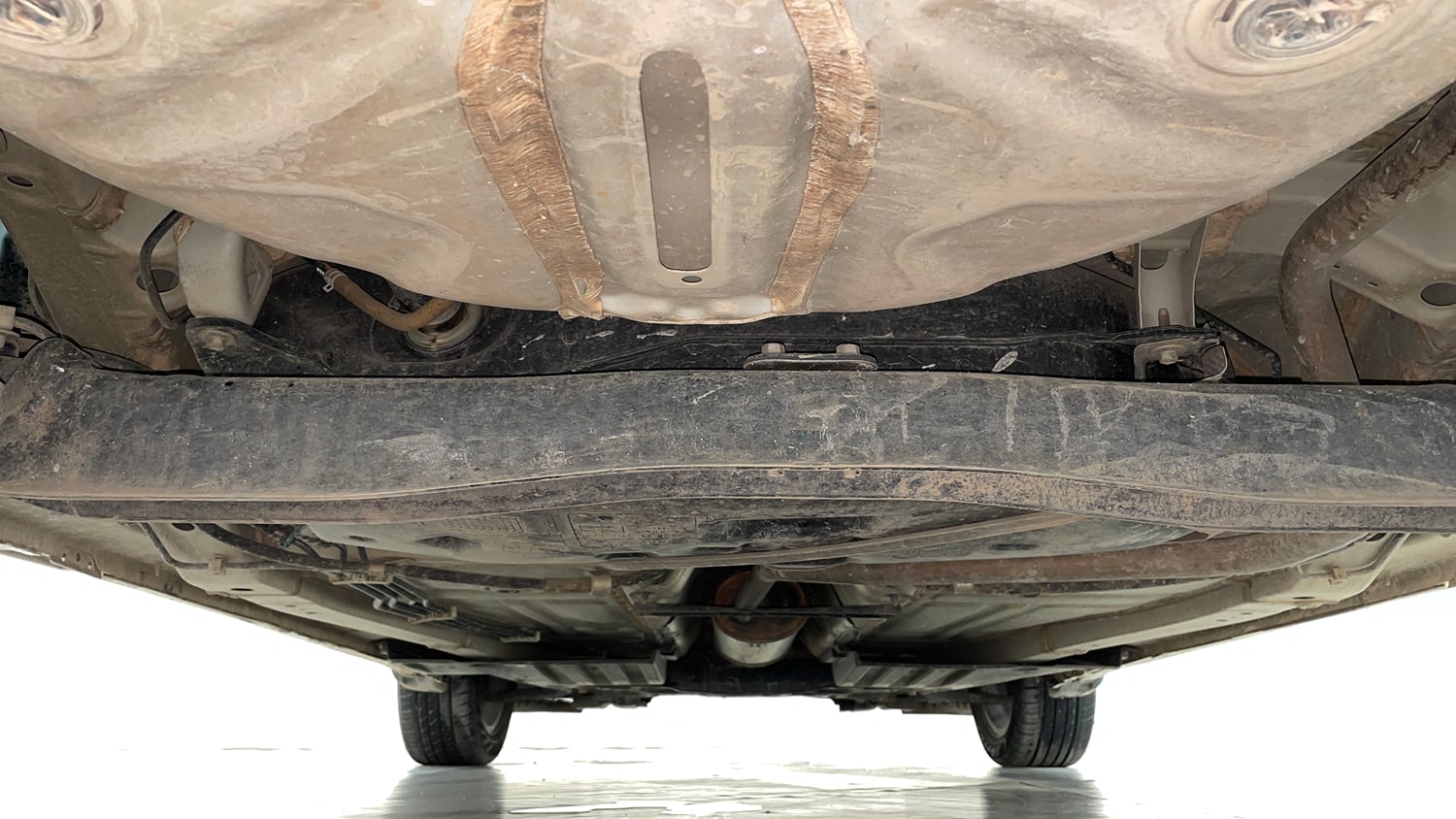 Used 2022 Maruti Suzuki Baleno Zeta MT Petrol Manual extra REAR UNDERBODY VIEW (TAKEN FROM REAR)