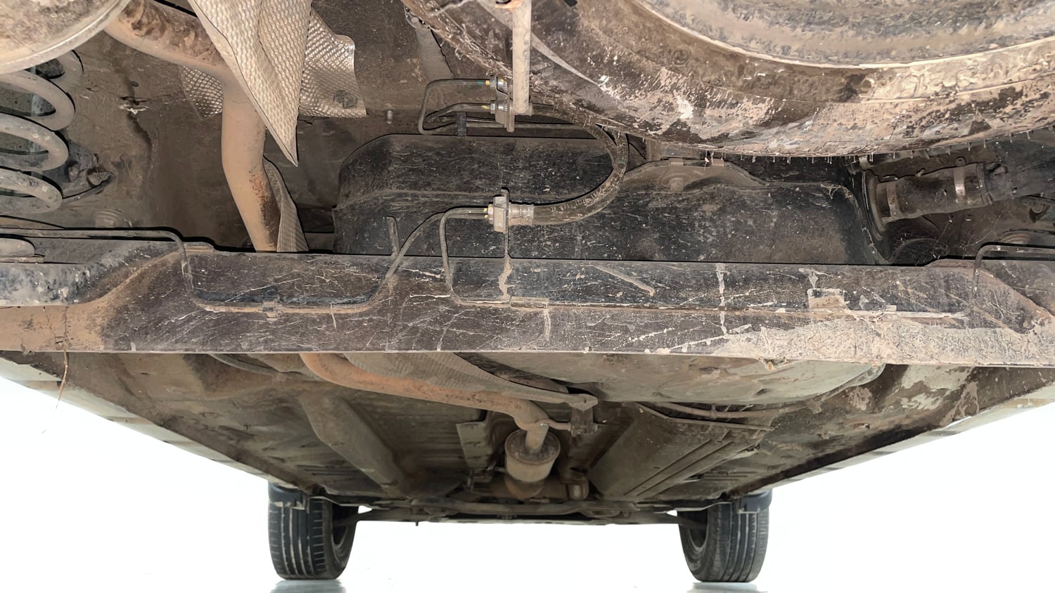 Used 2021 Renault Duster RXZ 1.5 Petrol MT Petrol Manual extra REAR UNDERBODY VIEW (TAKEN FROM REAR)