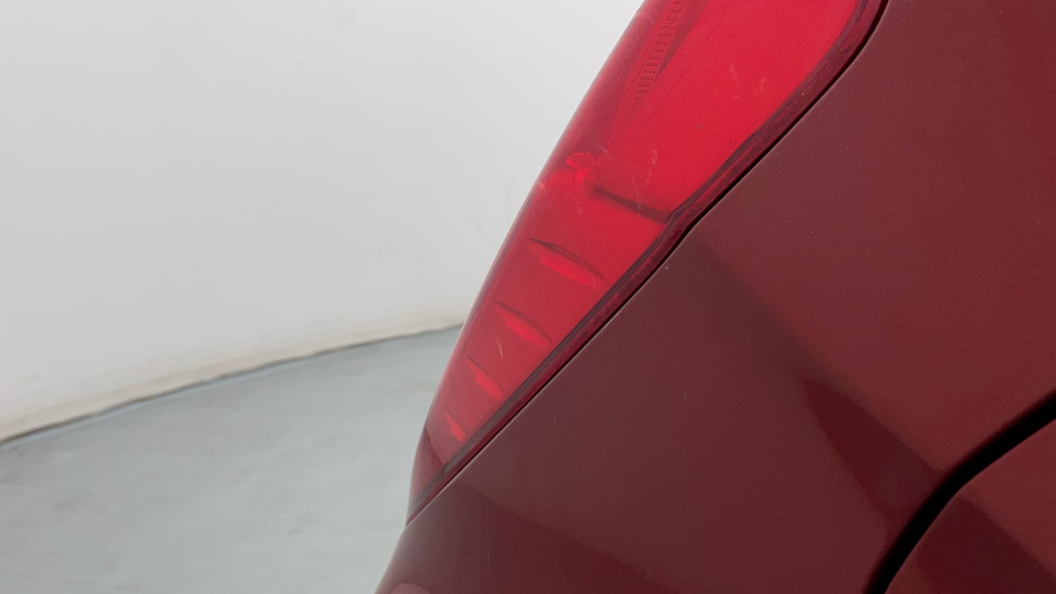 Used 2014 Hyundai Eon Era + Petrol Manual dents MINOR SCRATCH