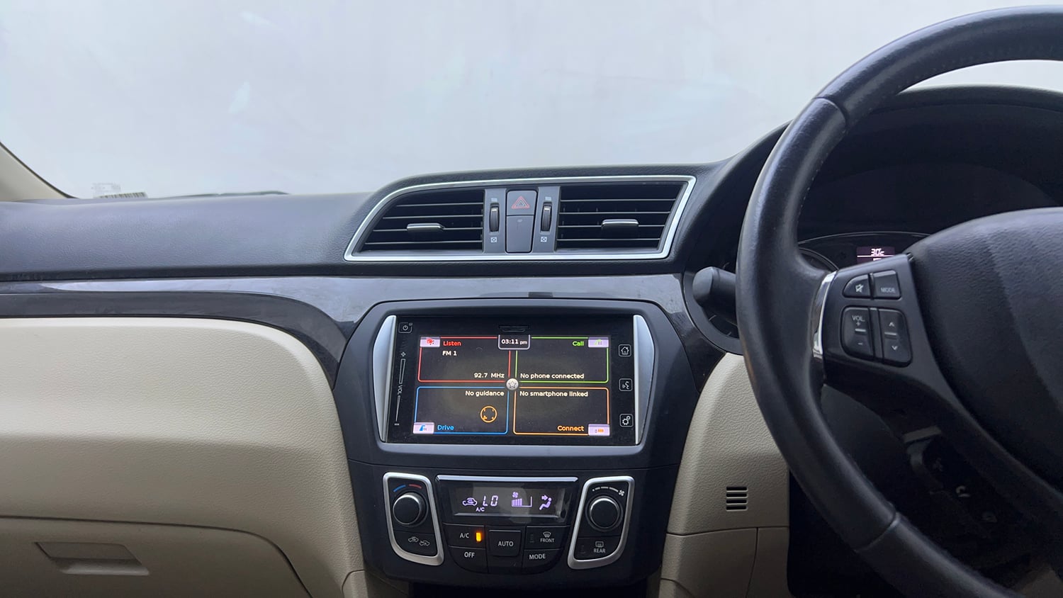 Used 2016 Maruti Suzuki Ciaz ZXI+ AT Petrol Automatic interior MUSIC SYSTEM & AC CONTROL VIEW