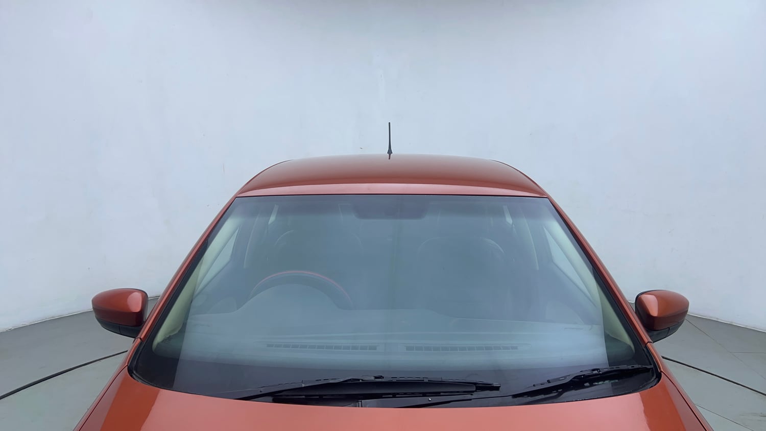 Used 2015 Volkswagen Polo Highline1.2L (P) Petrol Manual exterior FRONT WINDSHIELD VIEW