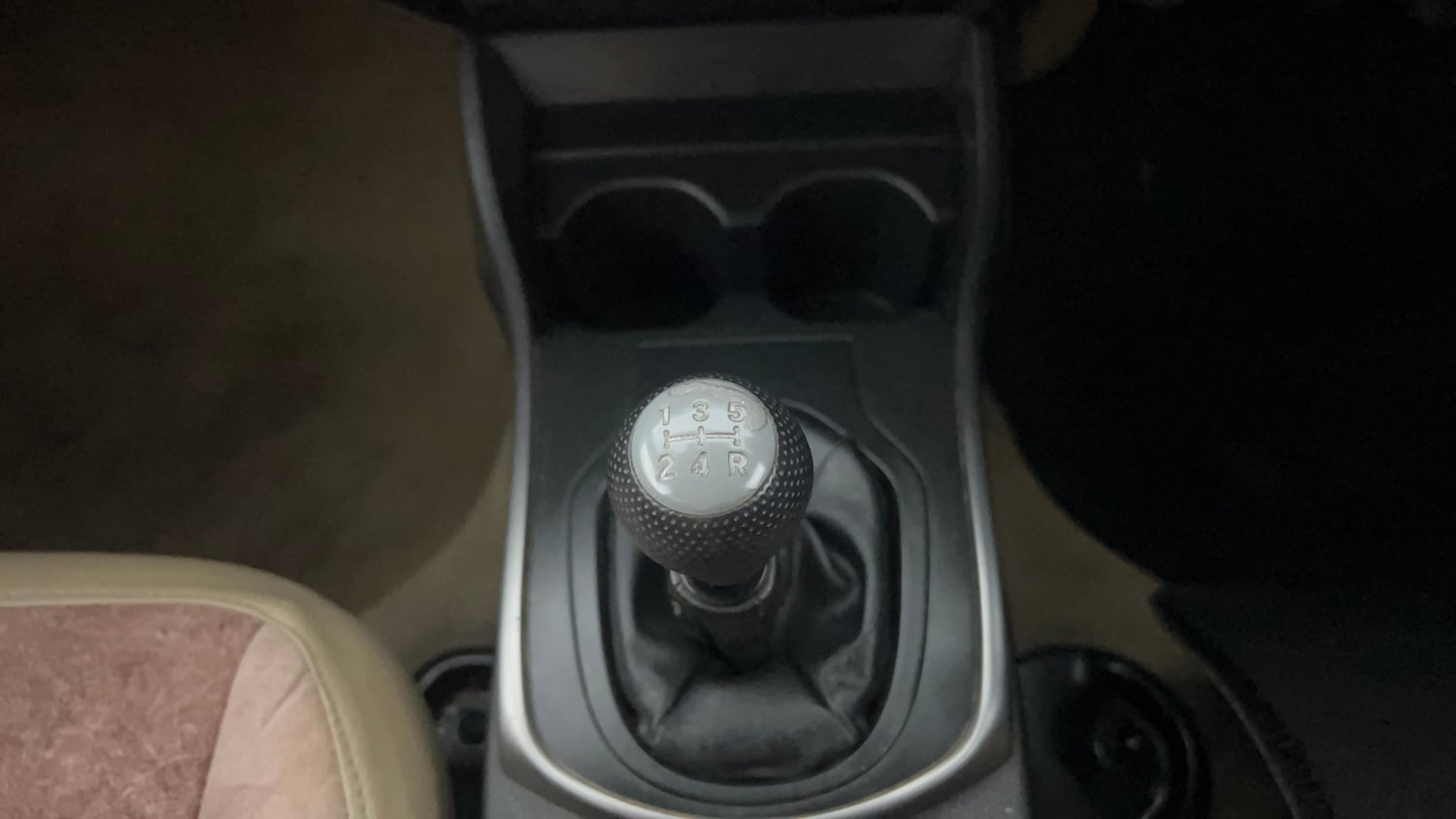 Used 2014 Honda City VX Petrol Manual interior GEAR  KNOB VIEW