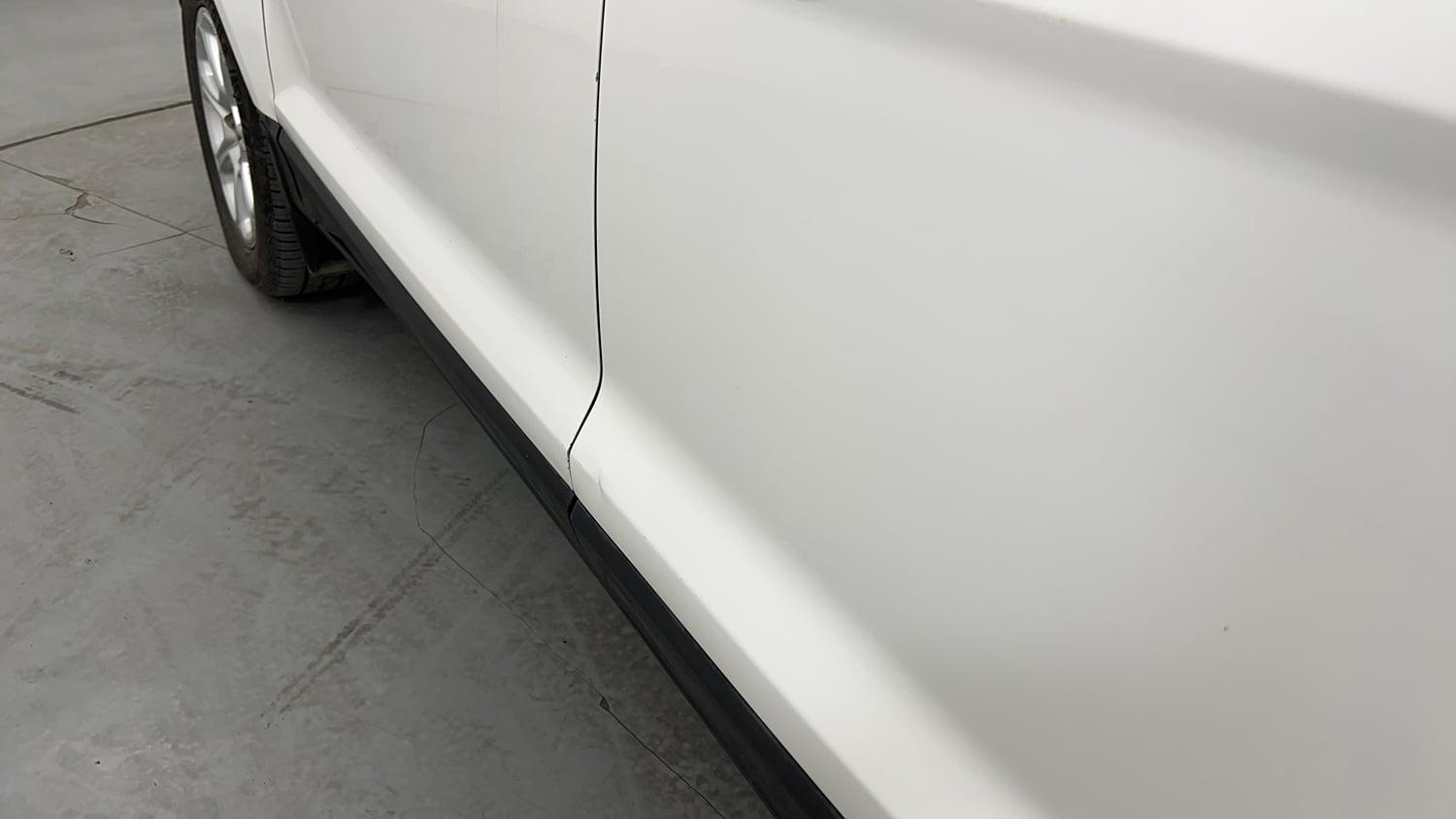 Used 2018 Ford EcoSport Titanium + 1.5L Ti-VCT AT Petrol Automatic dents MINOR SCRATCH