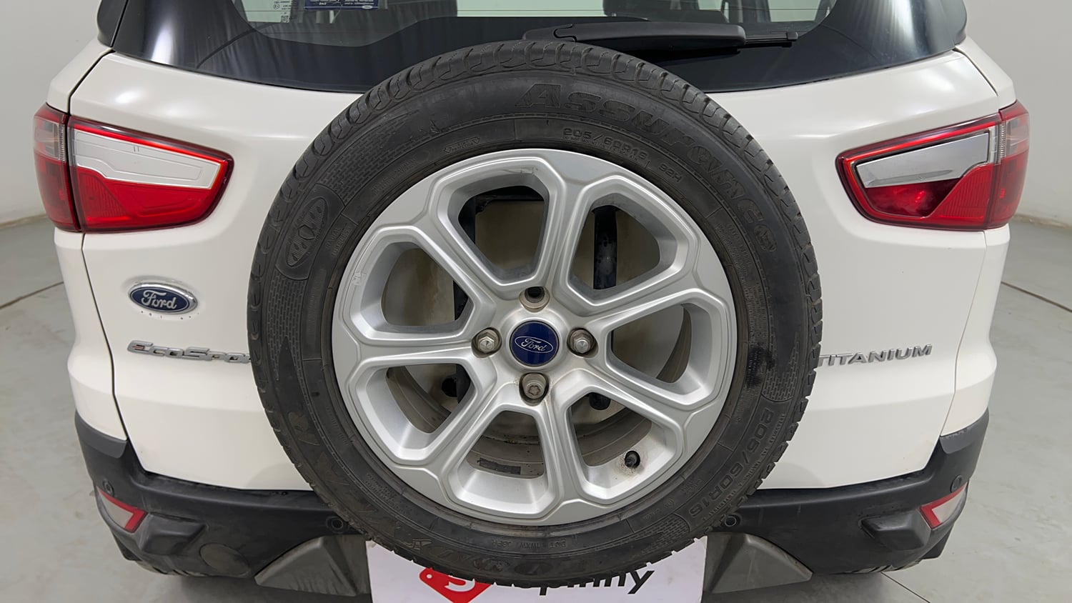 Used 2018 Ford EcoSport Titanium + 1.5L Ti-VCT AT Petrol Automatic tyres SPARE TYRE VIEW