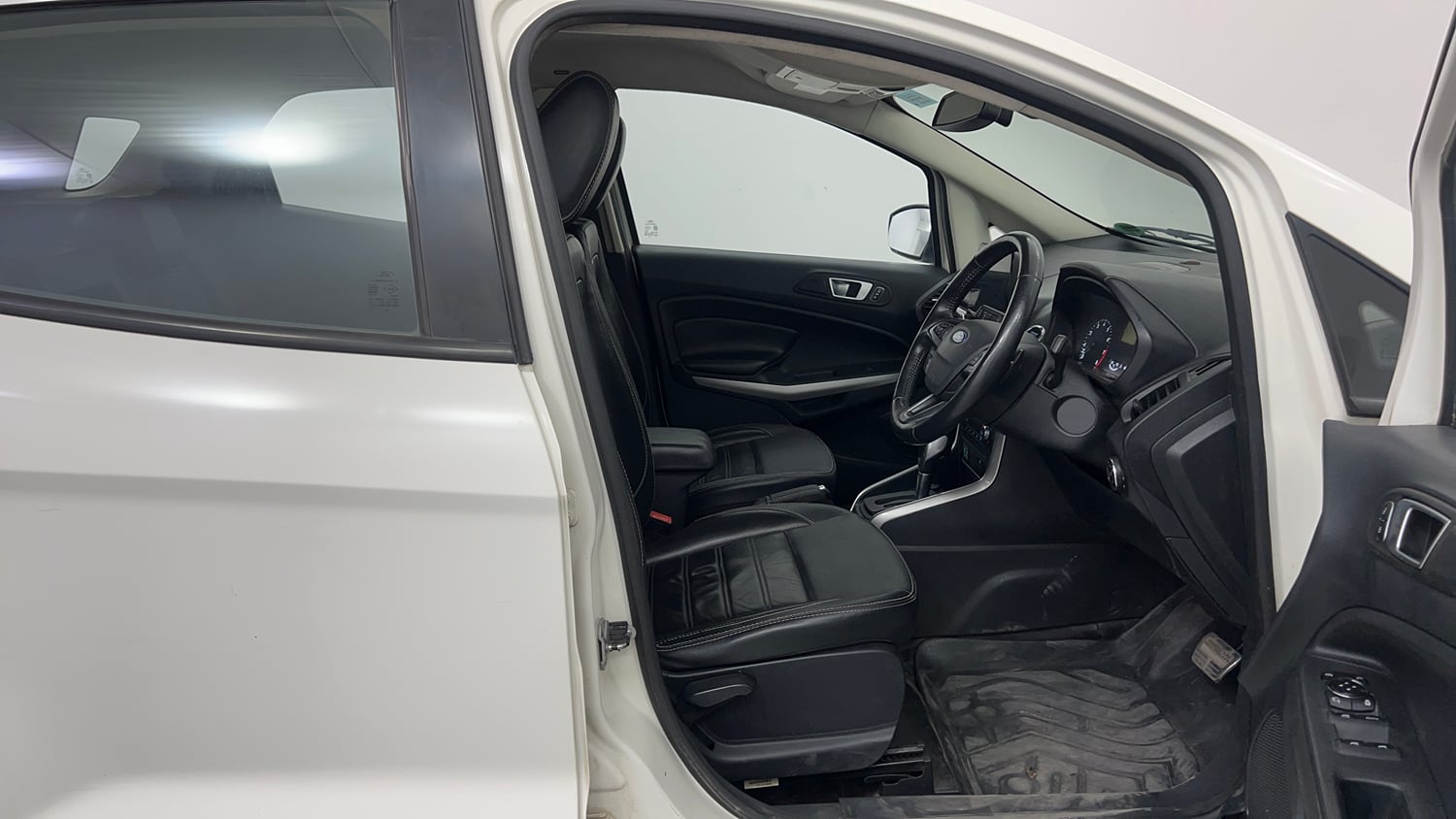 Used 2018 Ford EcoSport Titanium + 1.5L Ti-VCT AT Petrol Automatic interior RIGHT SIDE FRONT DOOR CABIN VIEW