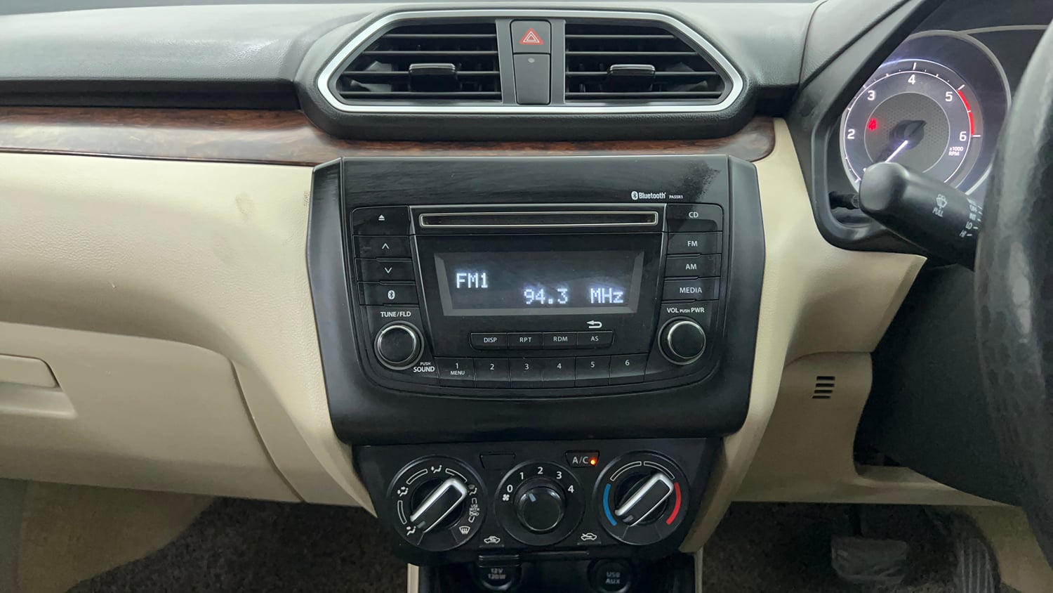 Used 2019 Maruti Suzuki Dzire VDi AMT Diesel Automatic interior MUSIC SYSTEM & AC CONTROL VIEW