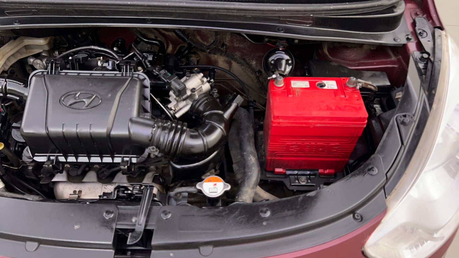 Used 2015 Hyundai i10 Magna 1.1 iRDE2 Petrol Manual engine ENGINE LEFT SIDE VIEW
