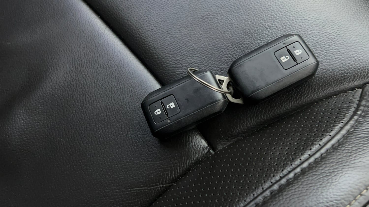 Used 2020 Maruti Suzuki XL6 Alpha AT Petrol Petrol Automatic extra CAR KEY VIEW