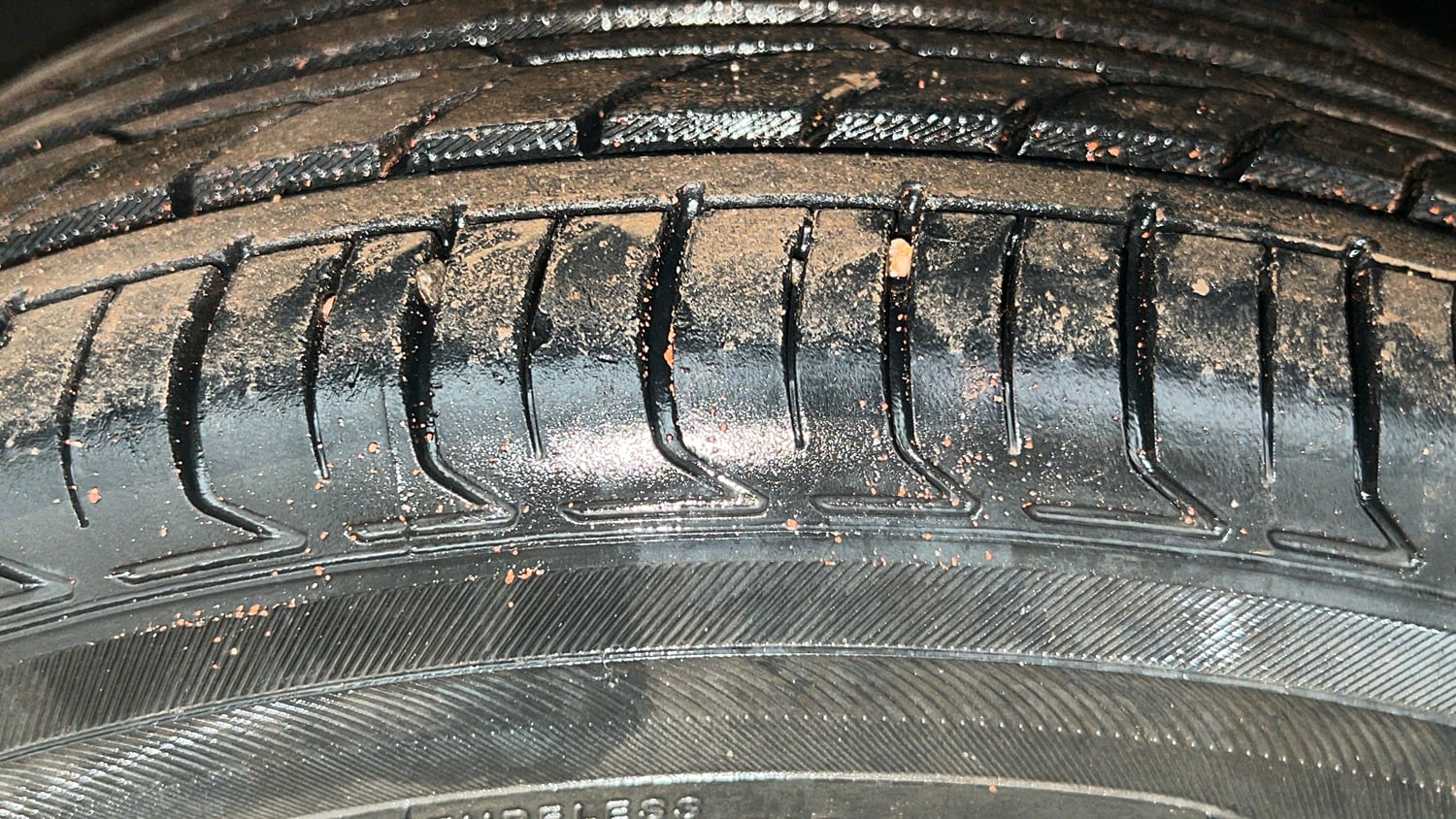 Used 2019 Hyundai Verna SX 1.6 VTVT Petrol Manual tyres LEFT FRONT TYRE TREAD VIEW