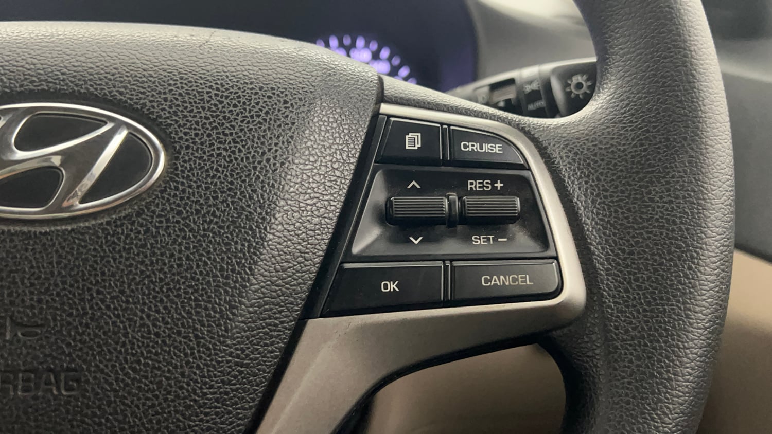 Used 2019 Hyundai Verna SX 1.6 VTVT Petrol Manual top_features Cruise control