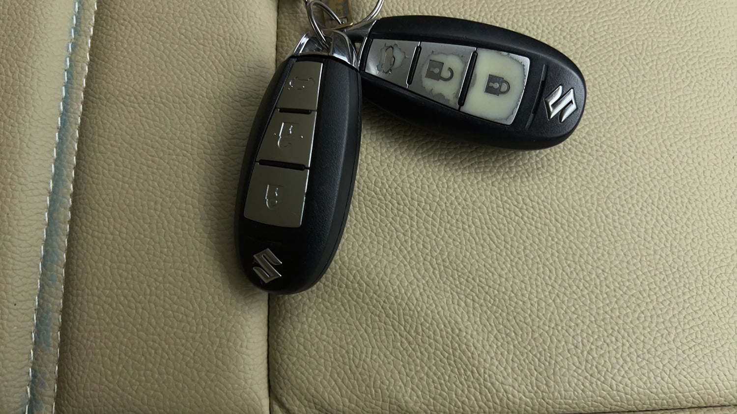 Used 2017 Maruti Suzuki Ciaz Zeta 1.4 MT Petrol Manual extra CAR KEY VIEW