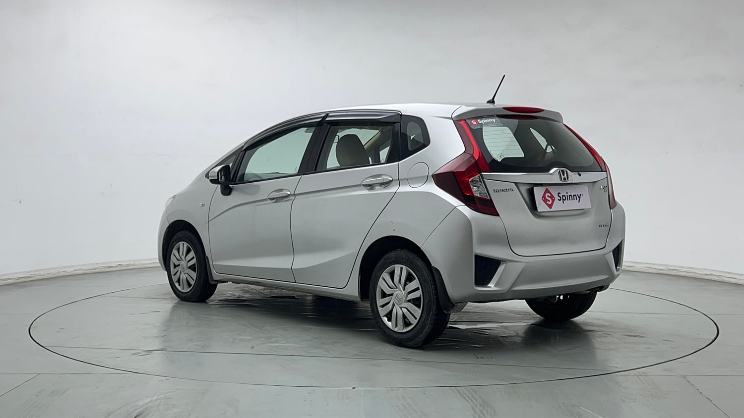 Used 2017 Honda Jazz SV Petrol Petrol Manual exterior LEFT REAR CORNER VIEW