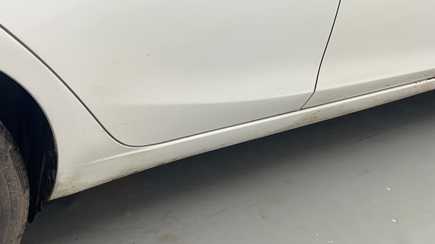 Used 2022 Maruti Suzuki Ciaz Alpha 1.5 Petrol Manual dents MINOR DENT