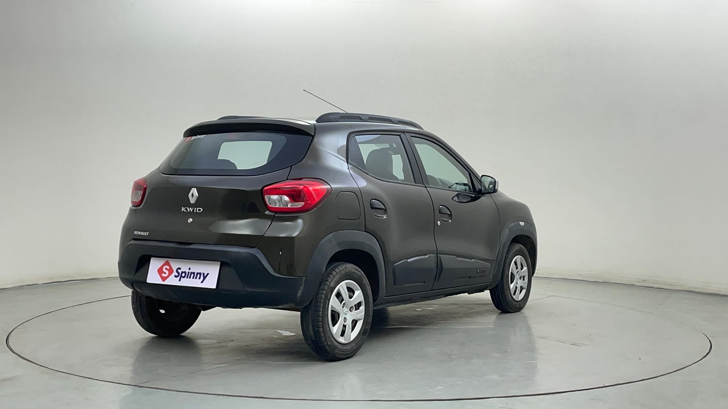 Used 2016 Renault Kwid 1.0 RXT Petrol Manual exterior RIGHT REAR CORNER VIEW