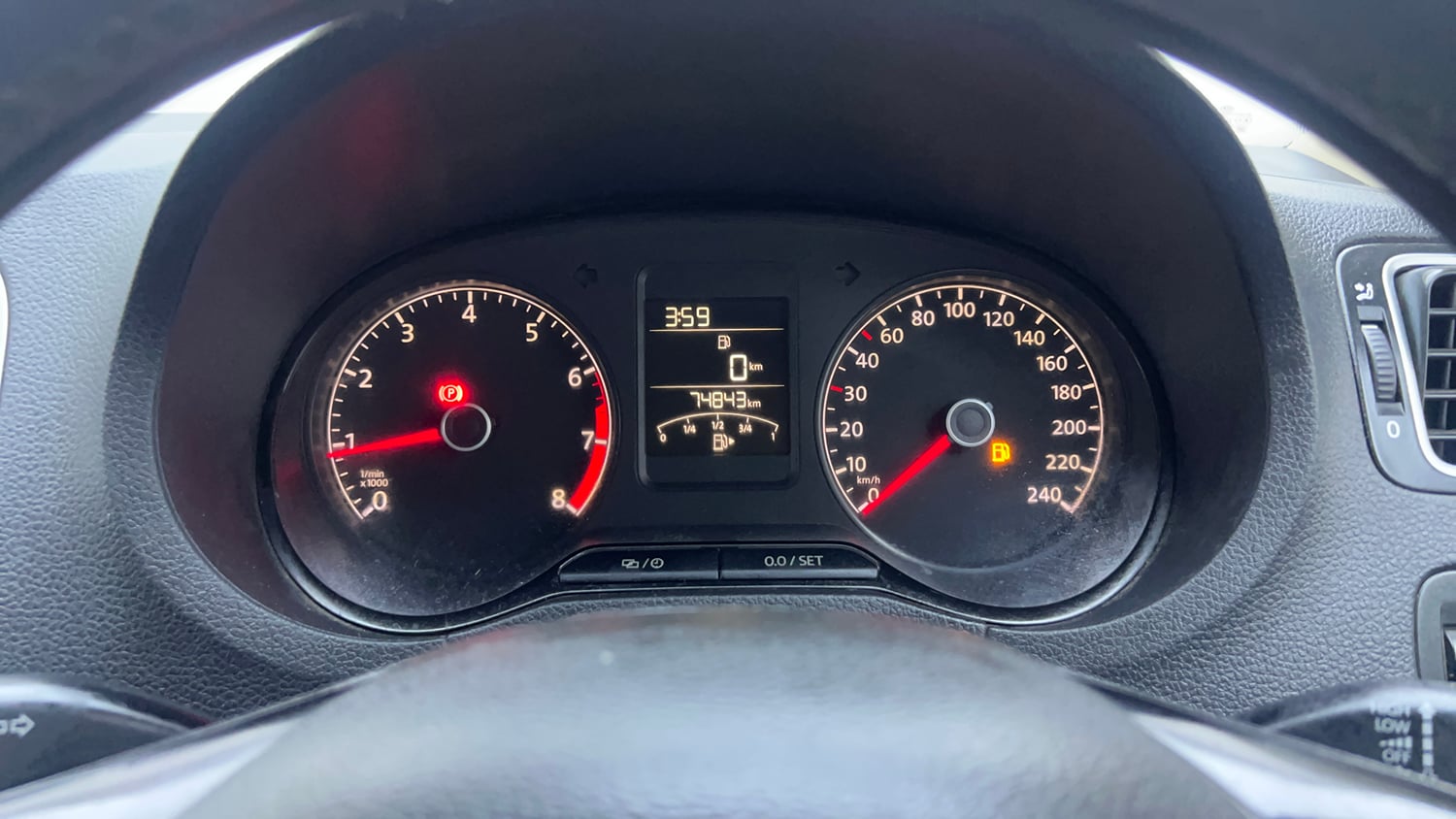 Used 2015 Volkswagen Polo Highline1.2L (P) Petrol Manual interior CLUSTERMETER VIEW