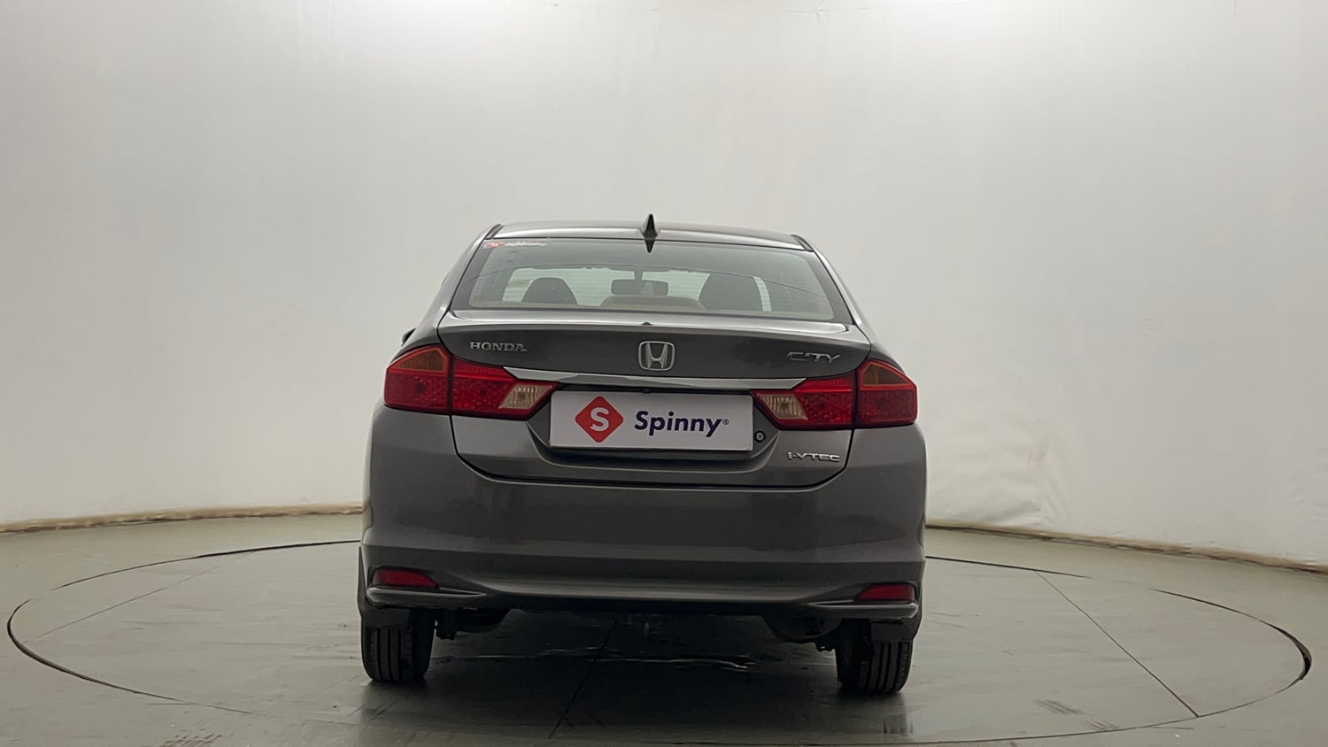 Used 2016 Honda City V Petrol Manual exterior BACK VIEW