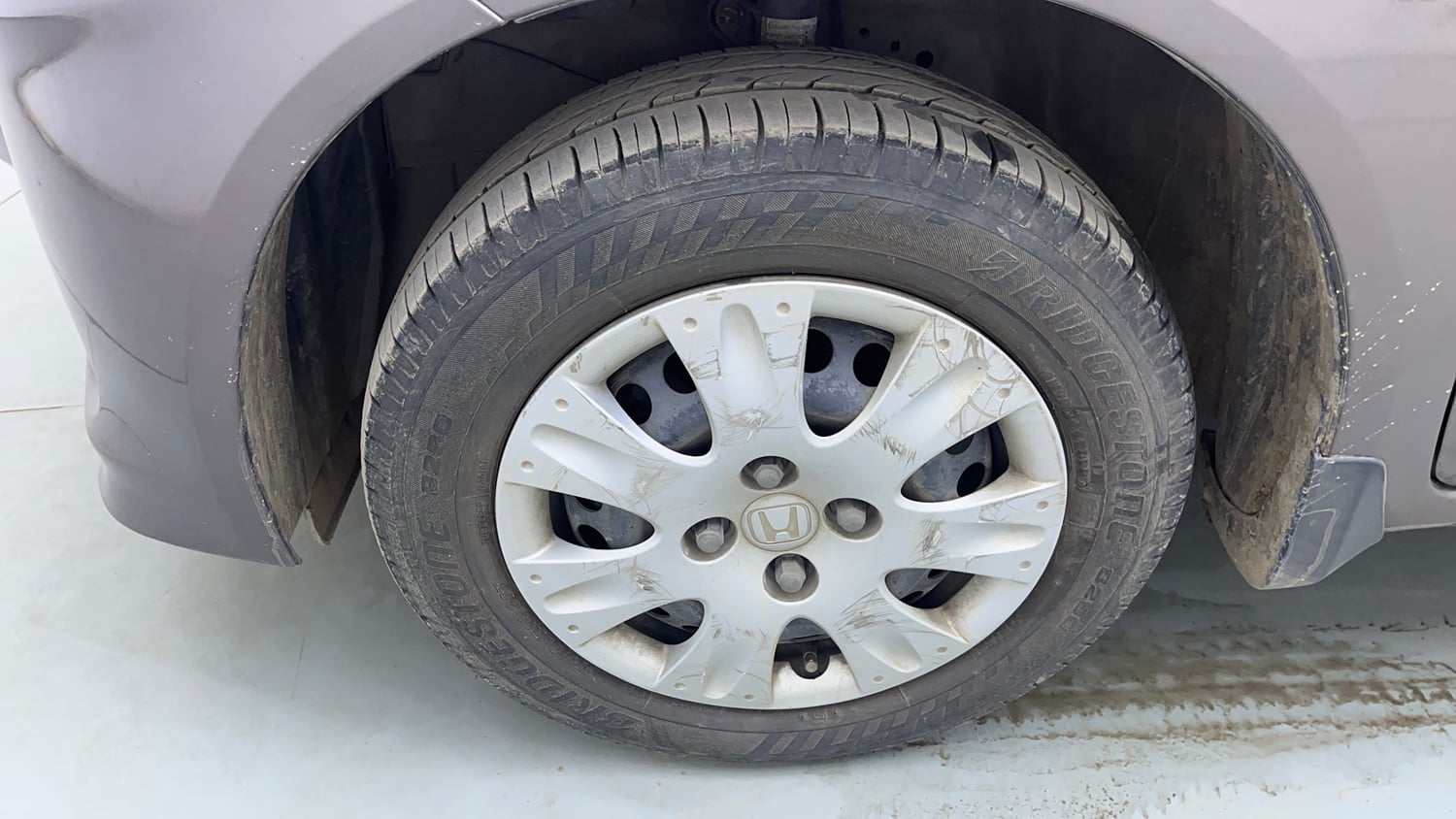 Used 2014 Honda Amaze 1.2 S i-VTEC Petrol Manual tyres LEFT FRONT TYRE RIM VIEW