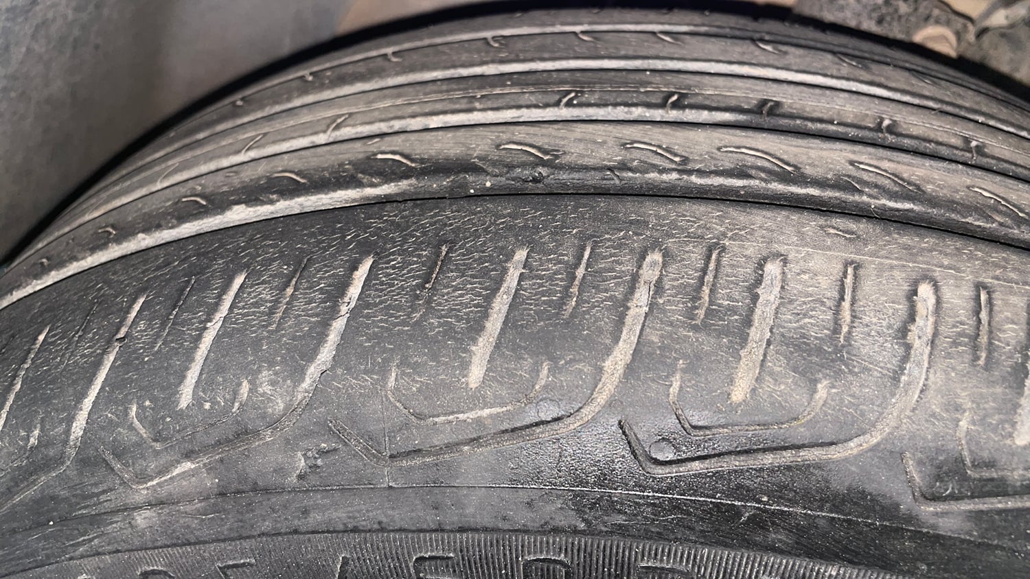 Used 2017 Ford EcoSport Titanium 1.5L TDCi Diesel Manual tyres LEFT FRONT TYRE TREAD VIEW