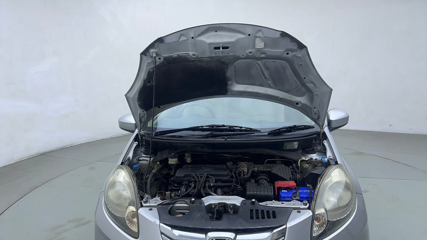 Used 2014 Honda Amaze 1.2 S i-VTEC CNG (Outside Fitted) Cng Manual engine ENGINE & BONNET OPEN FRONT VIEW
