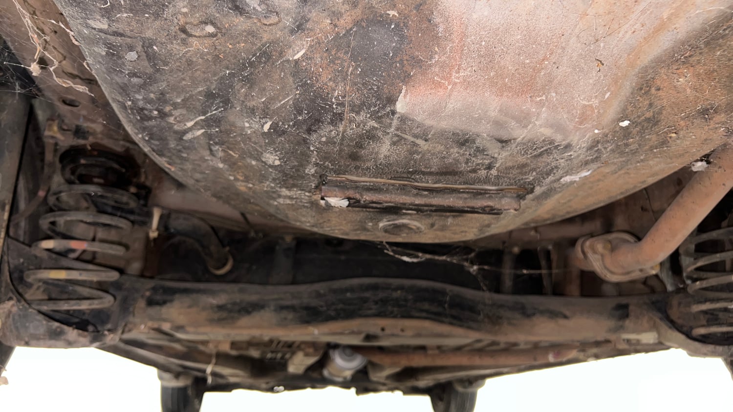 Used 2016 Honda Amaze 1.2 S i-VTEC Petrol Manual extra REAR UNDERBODY VIEW (TAKEN FROM REAR)