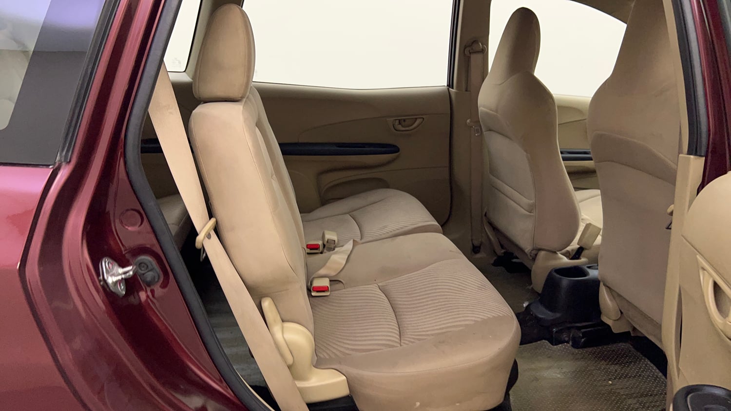 Used 2014 Honda Mobilio S Petrol Petrol Manual interior RIGHT SIDE REAR DOOR CABIN VIEW