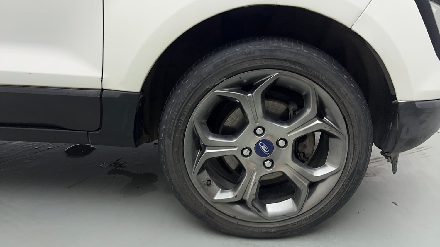 Used 2018 Ford EcoSport Titanium + 1.5L Ti-VCT Petrol Manual tyres RIGHT FRONT TYRE RIM VIEW