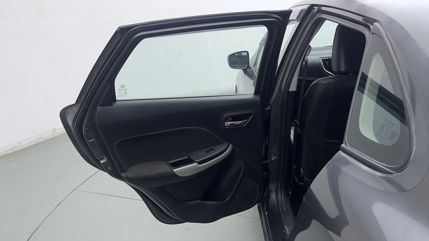 Used 2016 Maruti Suzuki Baleno Delta 1.2 Petrol Manual interior LEFT REAR DOOR OPEN VIEW