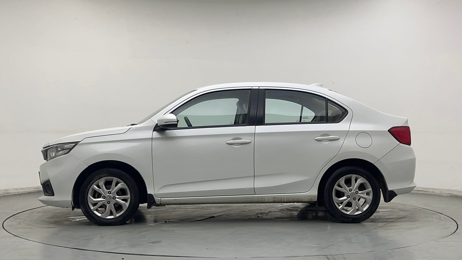 Used 2019 Honda Amaze 1.2 VX CVT Petrol Petrol Automatic exterior LEFT SIDE VIEW