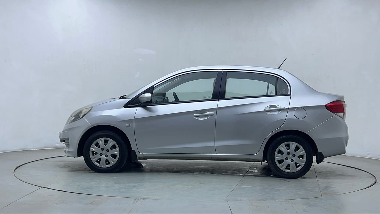 Used 2014 Honda Amaze 1.2 S i-VTEC CNG (Outside Fitted) Cng Manual exterior LEFT SIDE VIEW