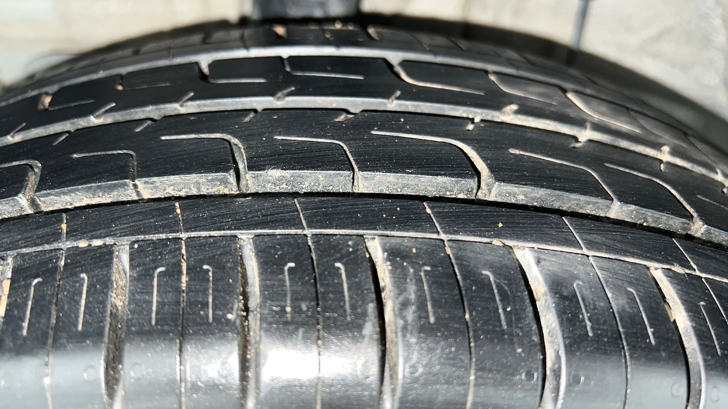 Used 2019 Hyundai Elite i20 Sportz Plus 1.2 Petrol Manual tyres RIGHT REAR TYRE TREAD VIEW