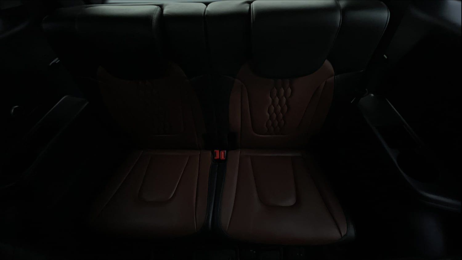 Used 2023 Hyundai Alcazar Signature (O) 6 STR 1.5 Petrol DCT Petrol Automatic interior THIRD ROW SEAT